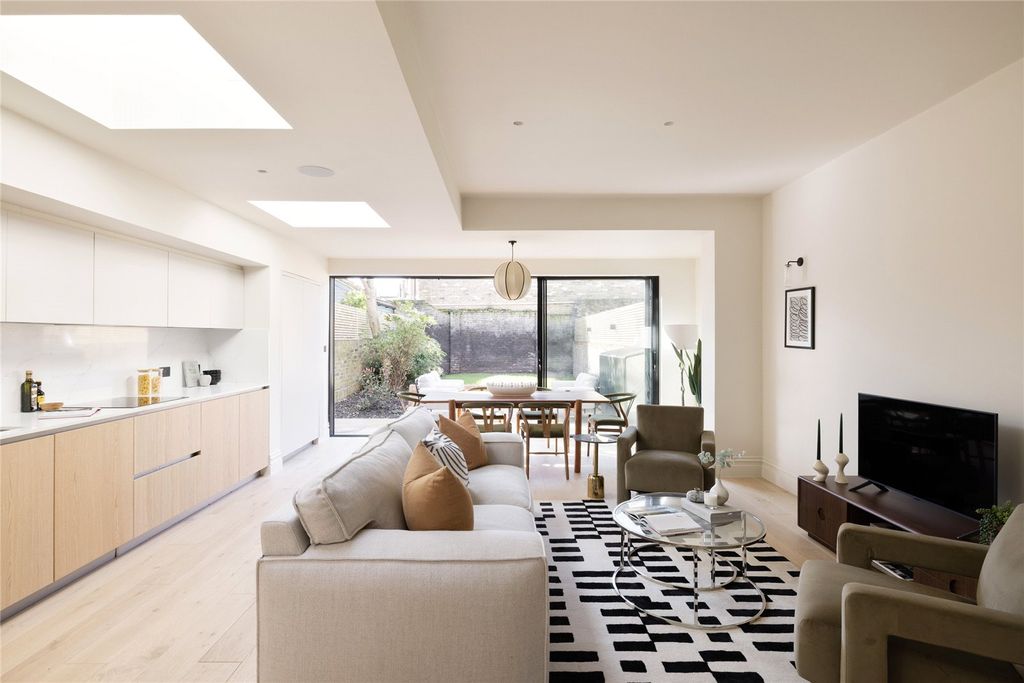 Property photo 1 of 13 Picture No. 06