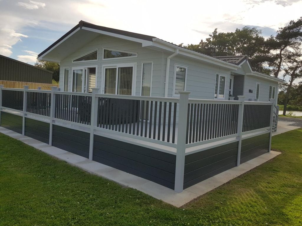 Property photo 1 of 18 Main Photo