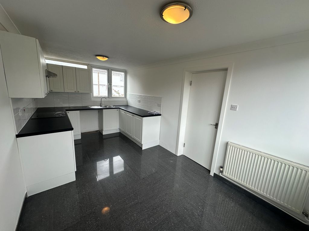 Property photo 2 of 16 View