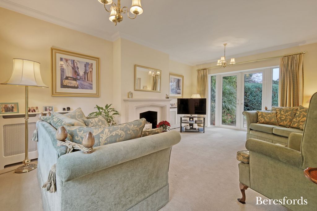 Property photo 2 of 37 Picture No. 40