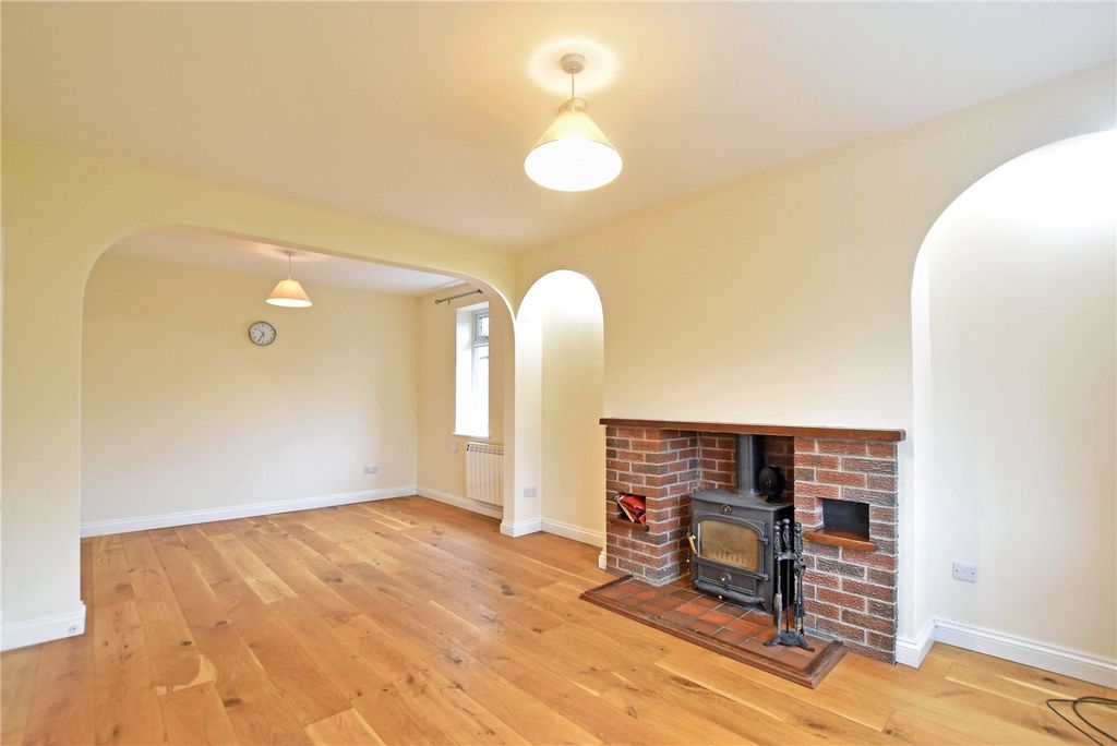 Property photo 3 of 15 Picture No. 12