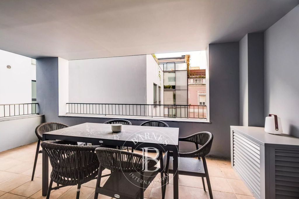 Property photo 1 of 13 Terrace And Garage In Amoreiras