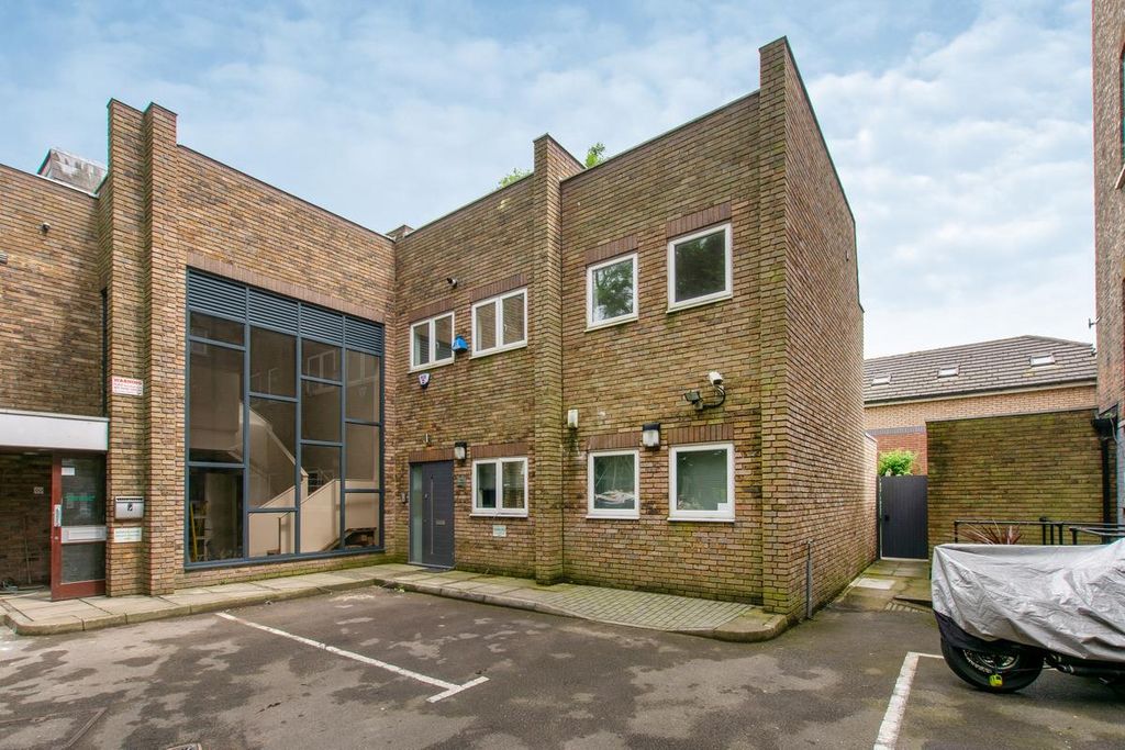 Property photo 2 of 13 9 Keswick House, Se20-7.Jpg