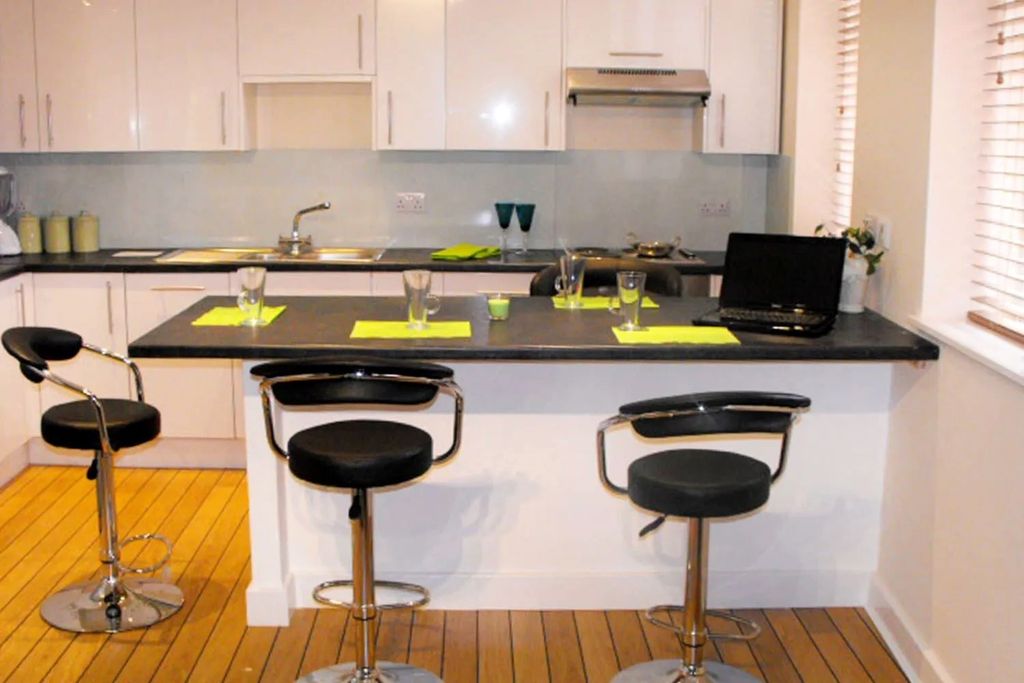 Property photo 2 of 6