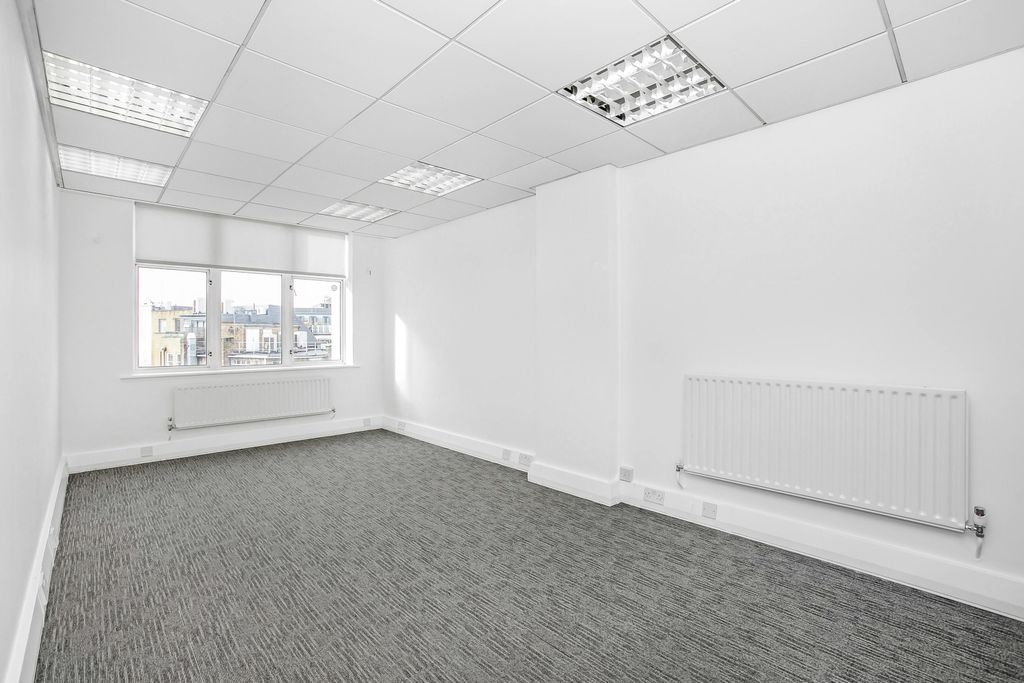 Property photo 3 of 13 R2A3436.Jpg