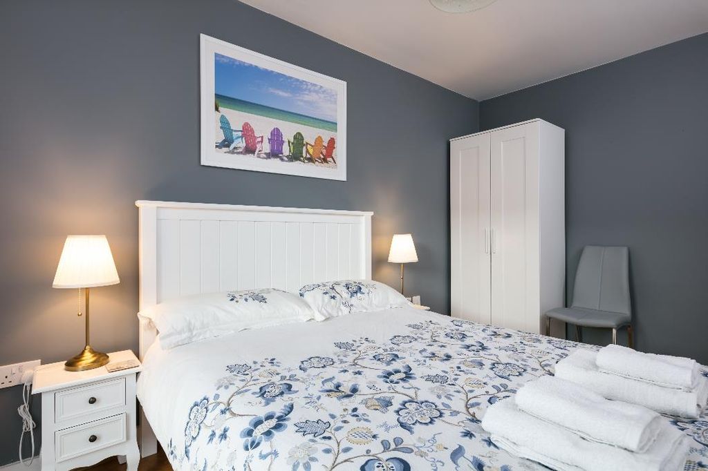 Property photo 3 of 5 Gallery