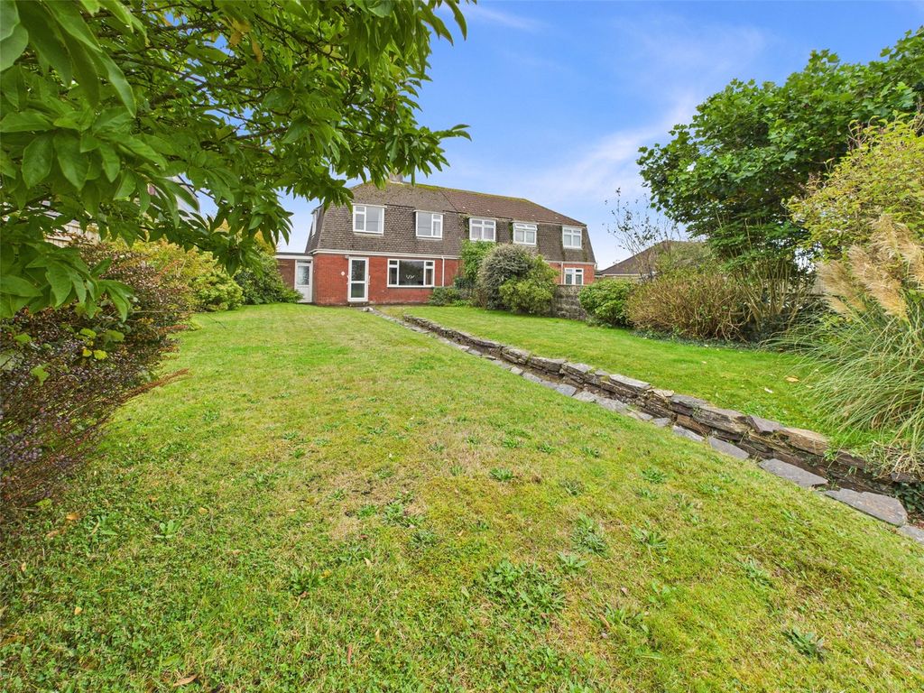 Property photo 1 of 29 Picture No. 04