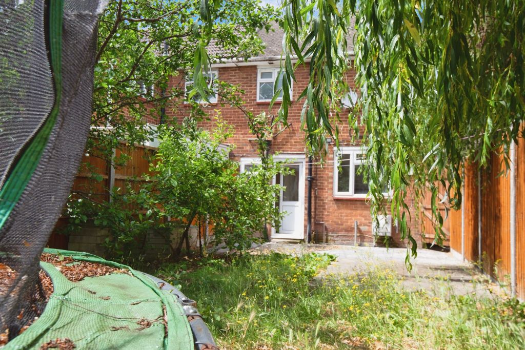 Property photo 2 of 17