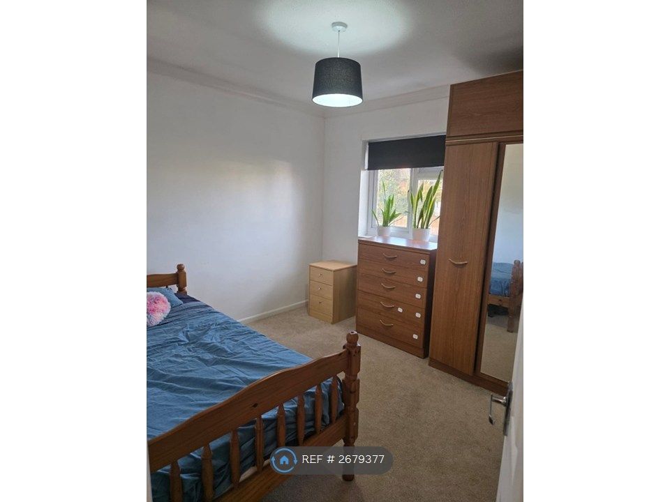 Property photo 2 of 3