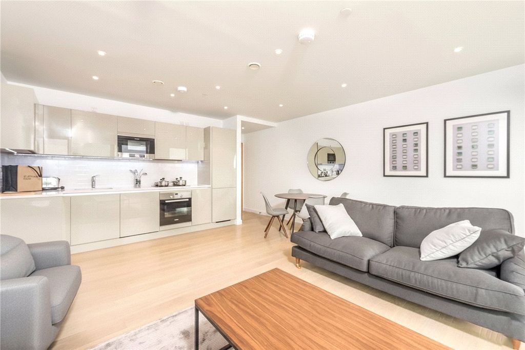 Property photo 3 of 10 Reception Room