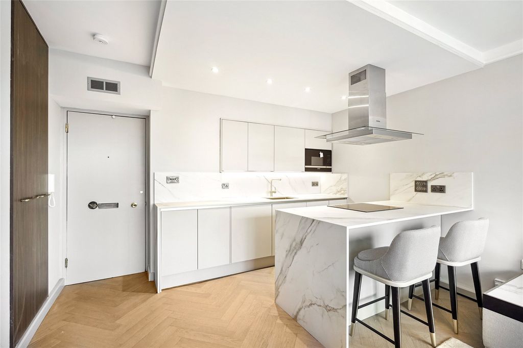 Property photo 3 of 13 Picture No. 48