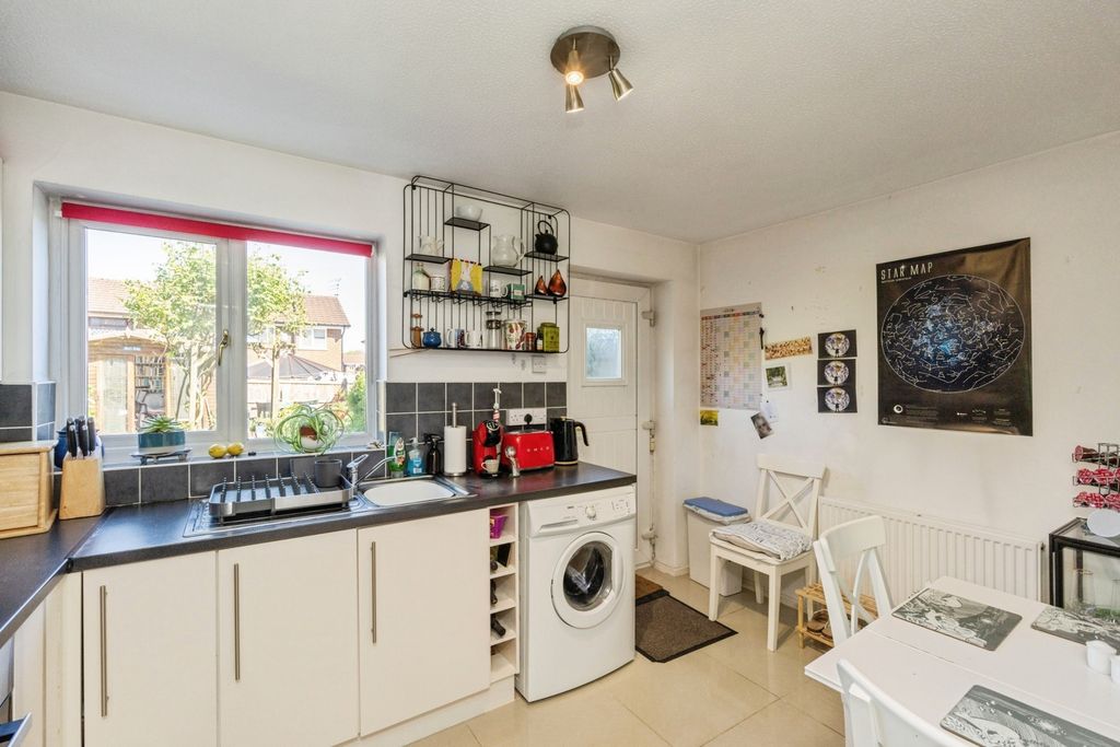 Property photo 3 of 14 Kitchen/Diner