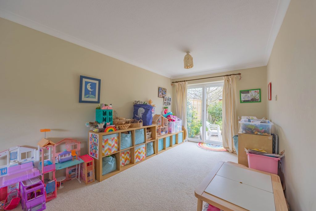 Property photo 3 of 14 Ewemove Taunton - Castlemans Road (4)