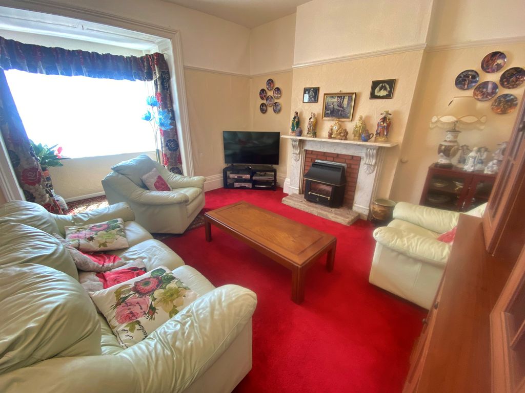 Property photo 3 of 22