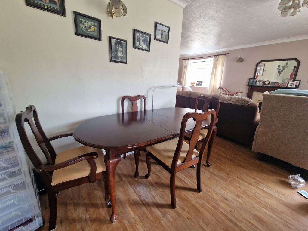 Property photo 3 of 12 Dining Room