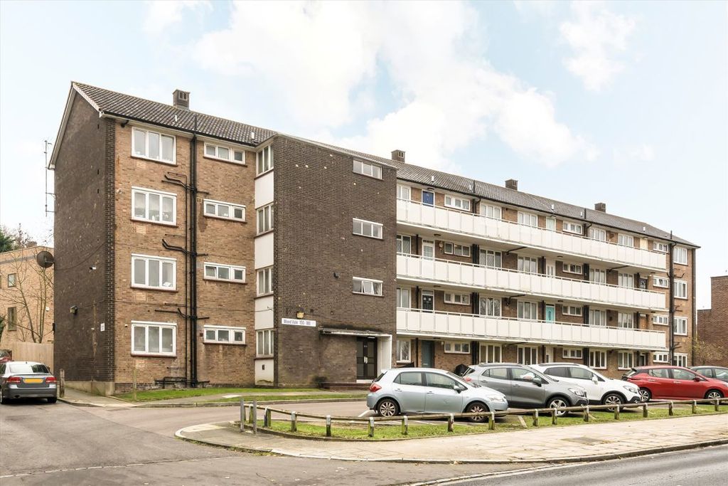 Property photo 1 of 6