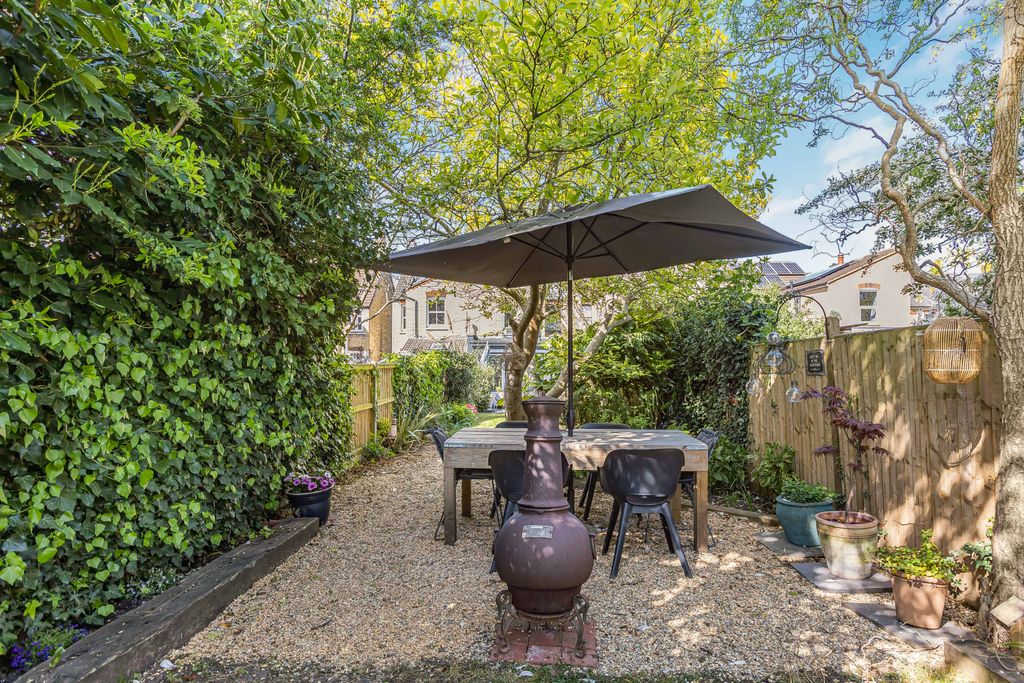 Additional image 14 of 4 bed terraced house for saleBearton Road, Hitchin SG5