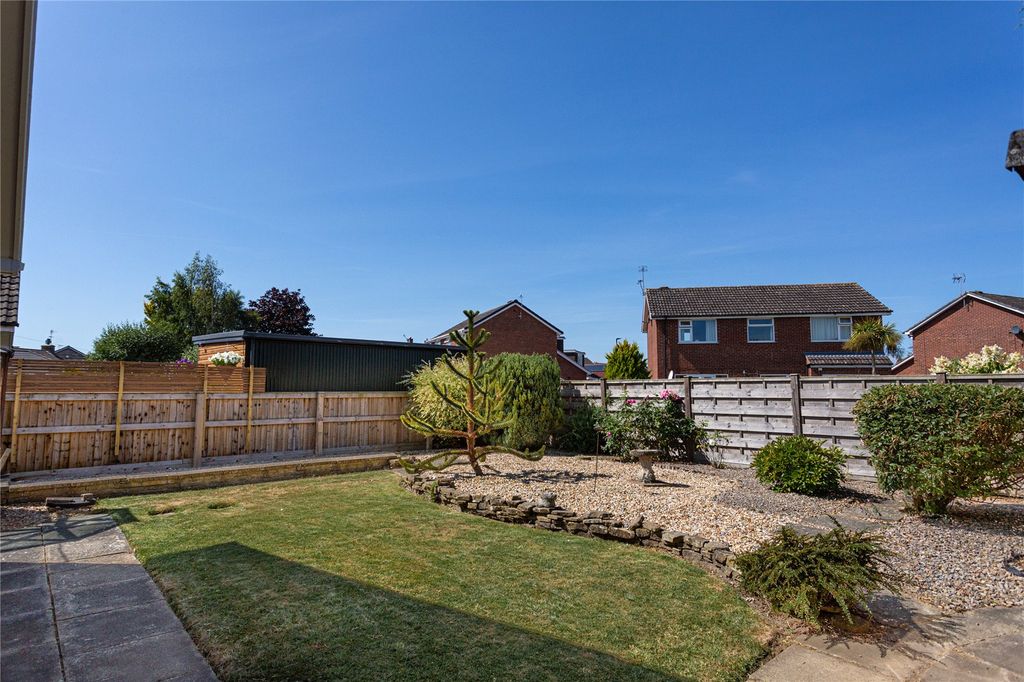 Property photo 3 of 16 Photo
