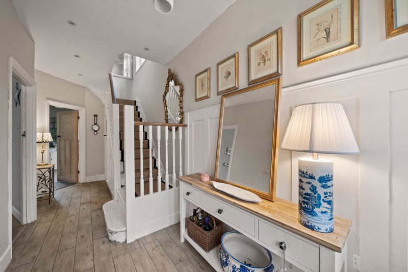 Property photo 2 of 20 Photo 8