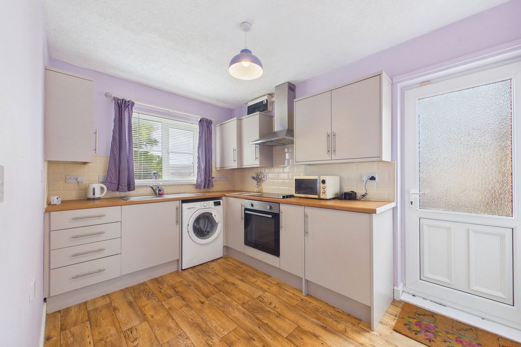 Property photo 3 of 15
