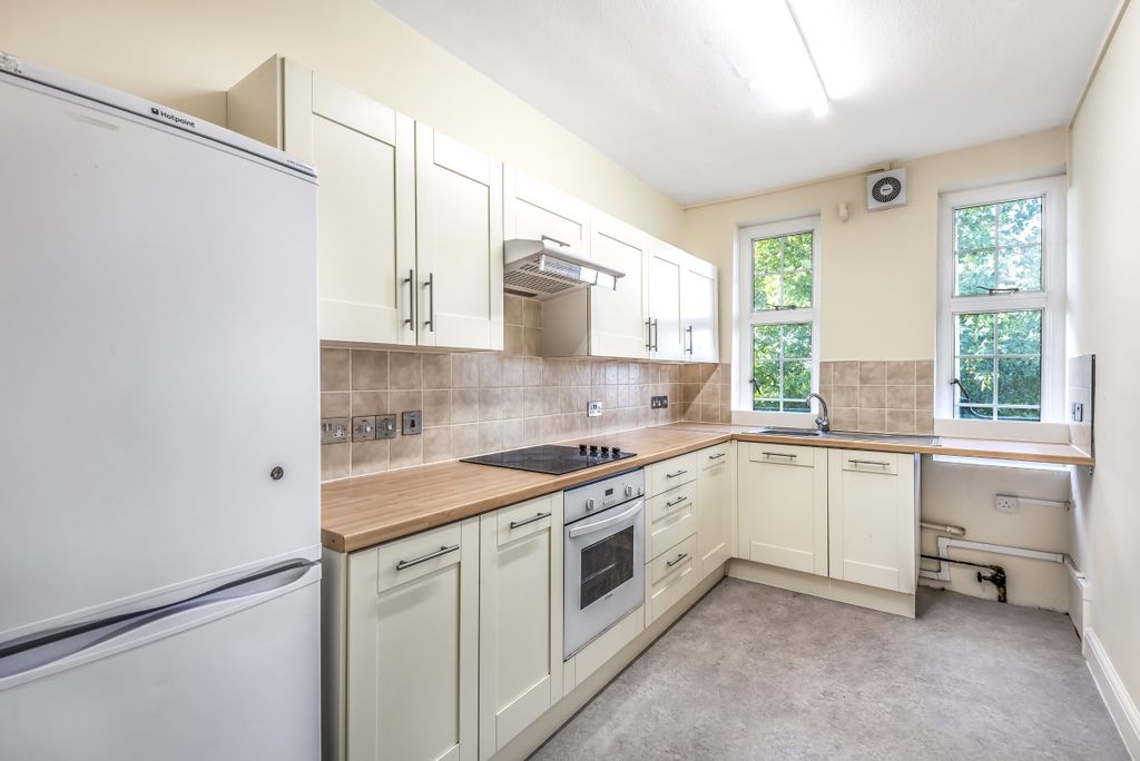 Property photo 2 of 6 353938 (4)