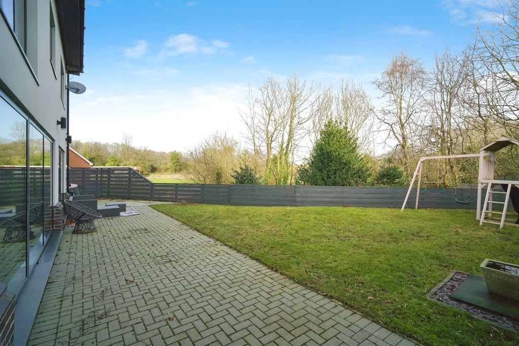 Property photo 2 of 24 Dsc04133