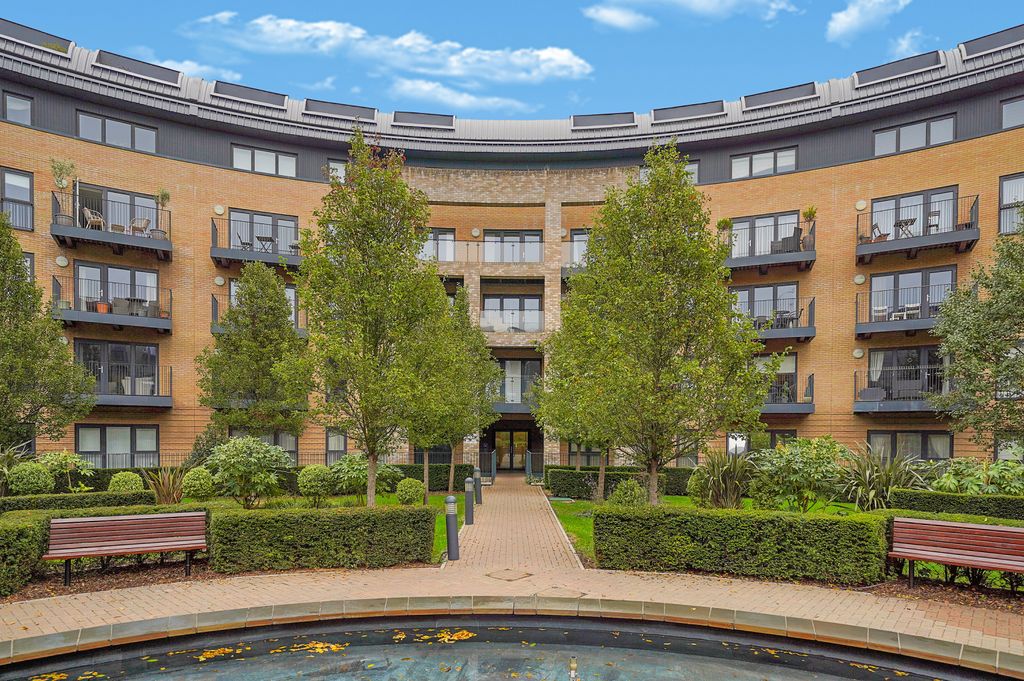 Property photo 2 of 19