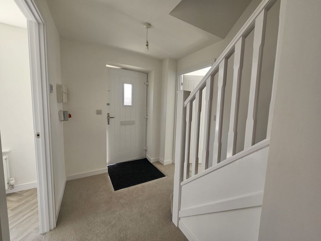 Property photo 3 of 19 Picture No. 16