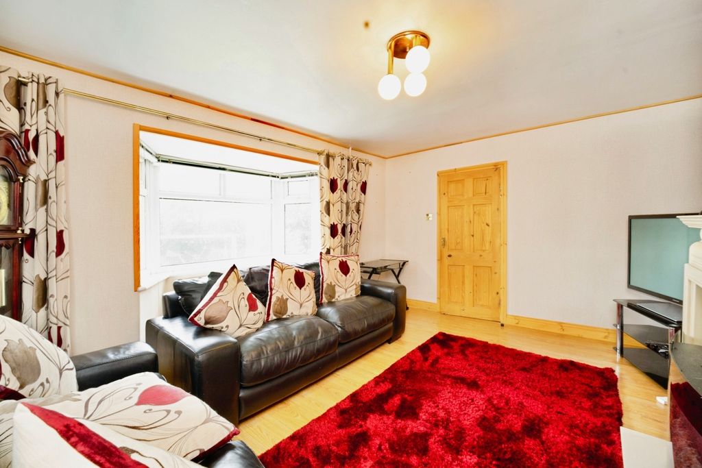 Property photo 3 of 14 Image 3