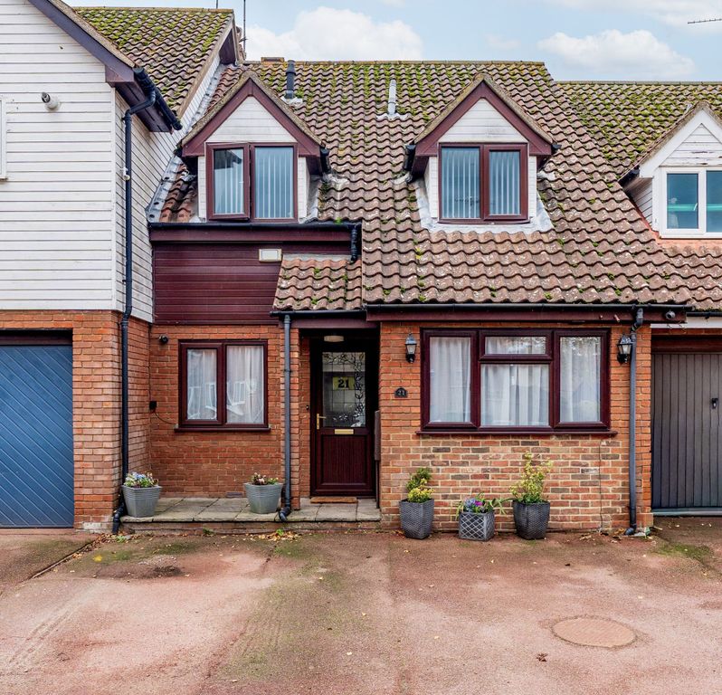 Property photo 3 of 27