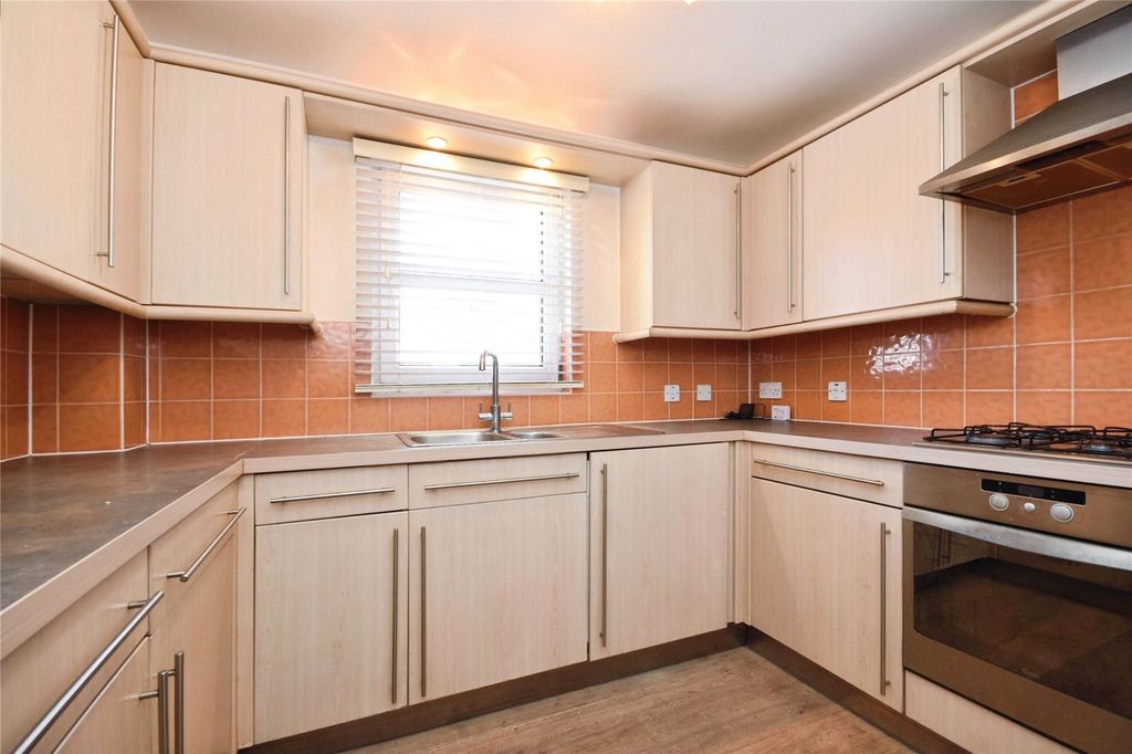 Property photo 3 of 12 Kitchen