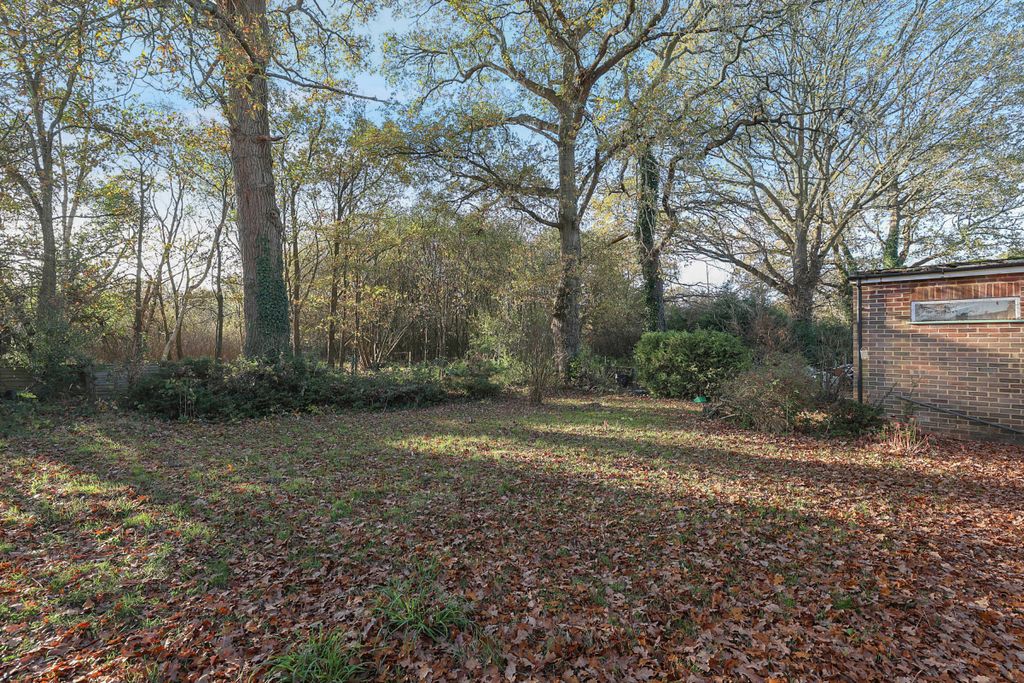 Property photo 2 of 10 Picture No. 11