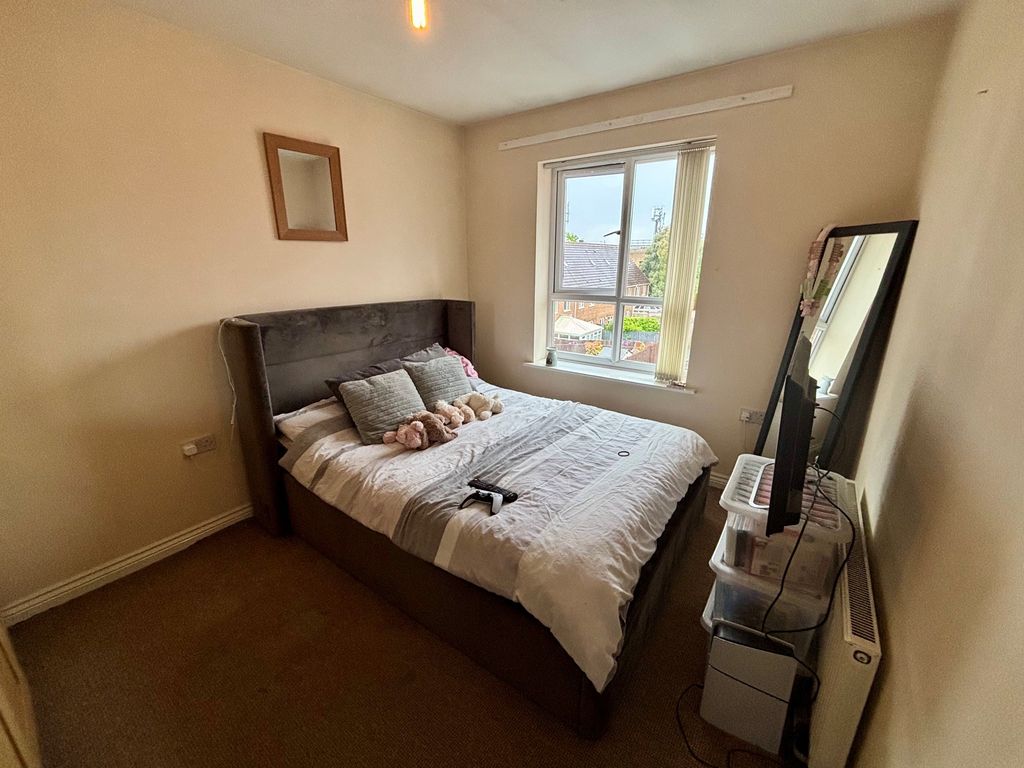 Property photo 3 of 7