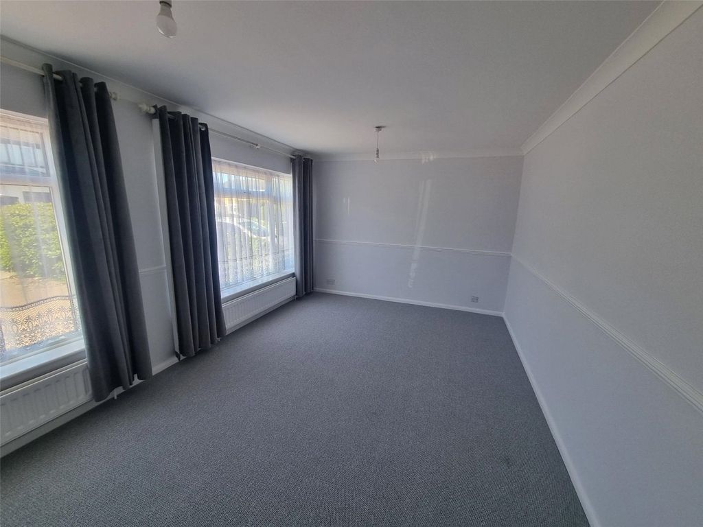 Property photo 2 of 13 Picture No. 03