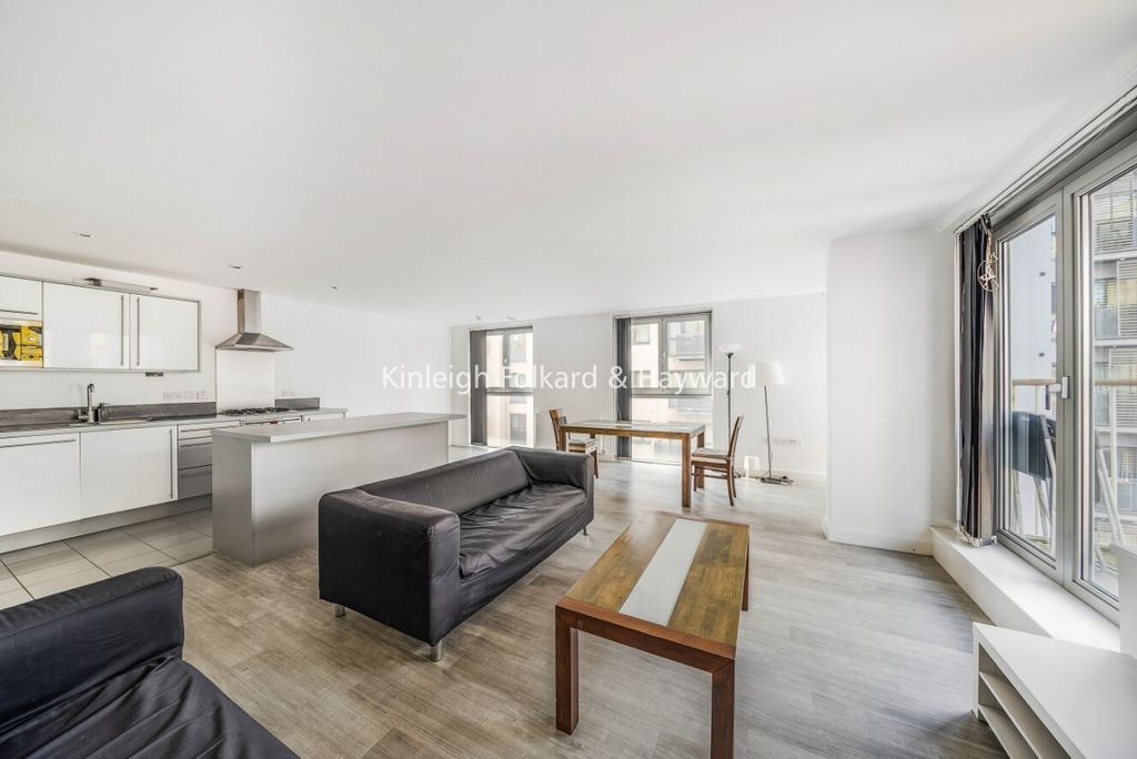 Property photo 1 of 19 5538Df2B-310c-4348-8