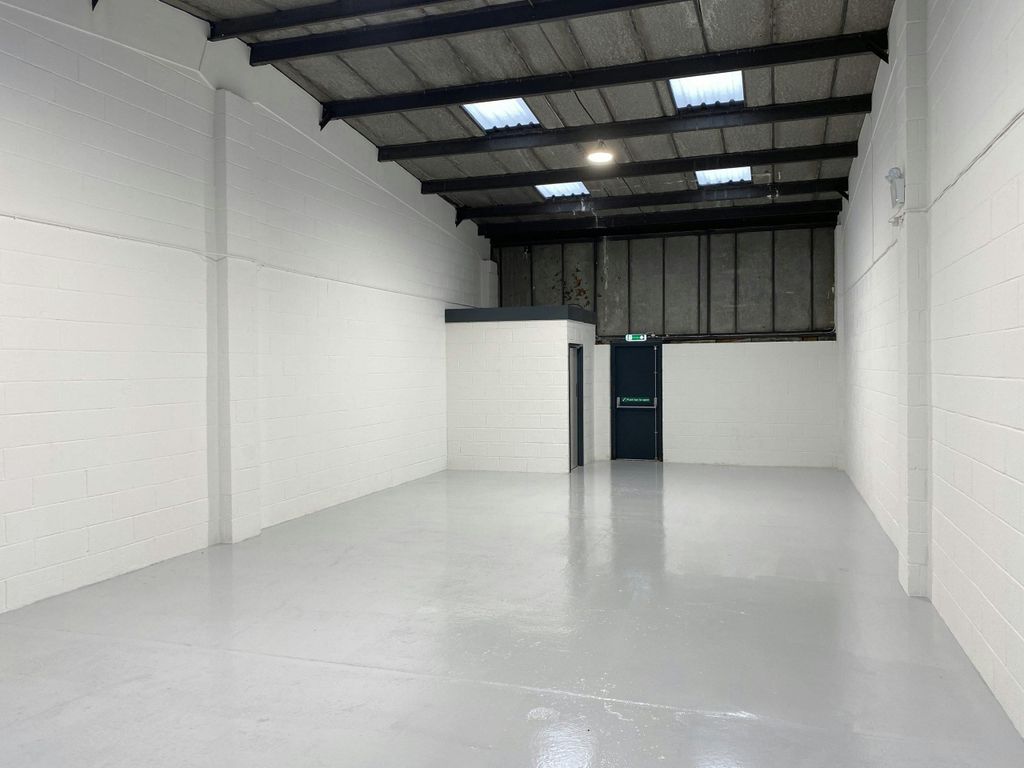 Property photo 2 of 8 Image 3