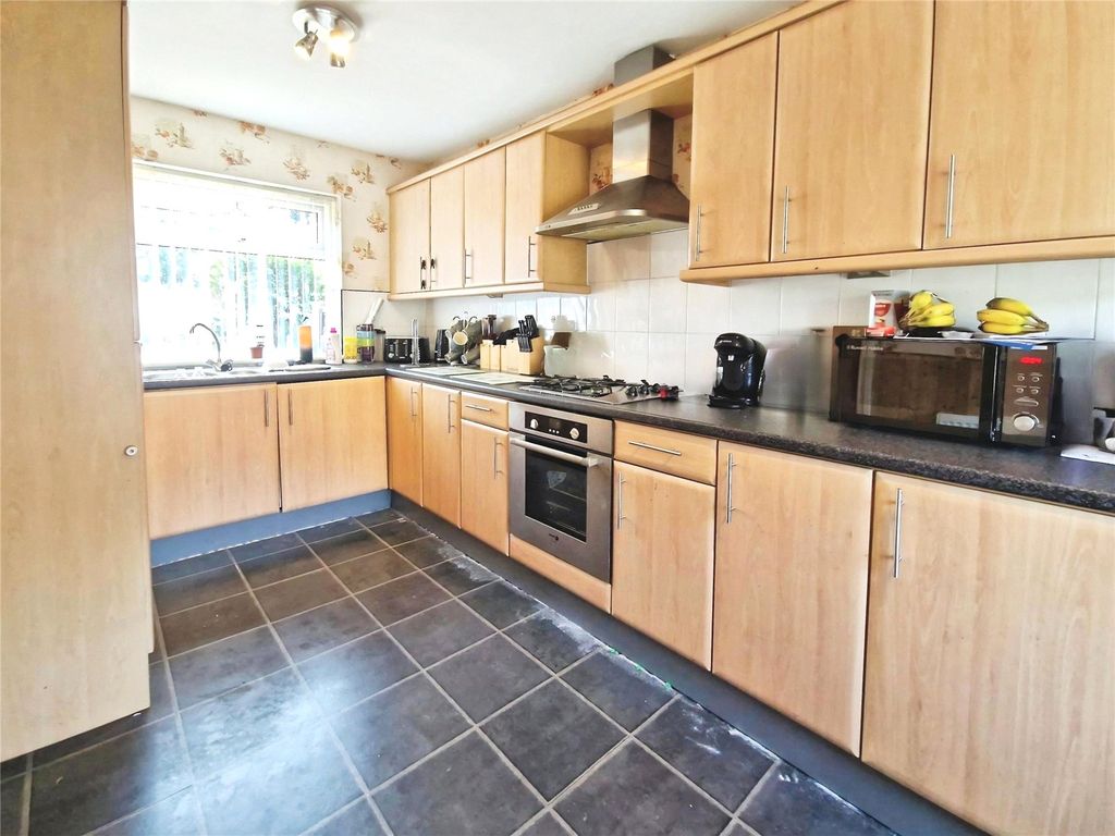 Property photo 3 of 16 Picture No. 08