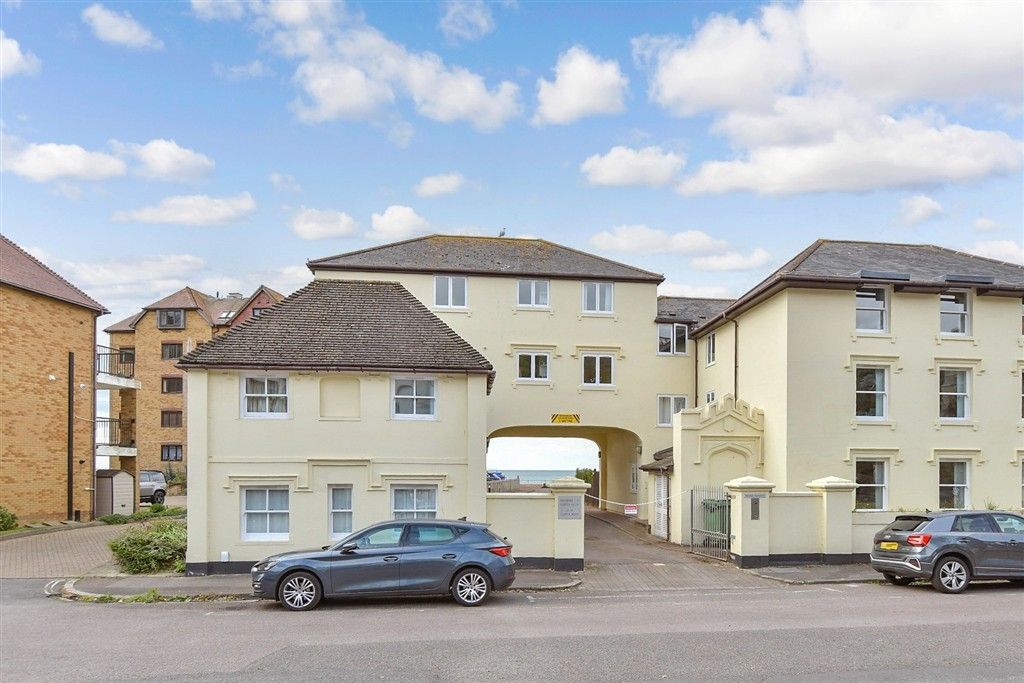 Property photo 1 of 11 External Web