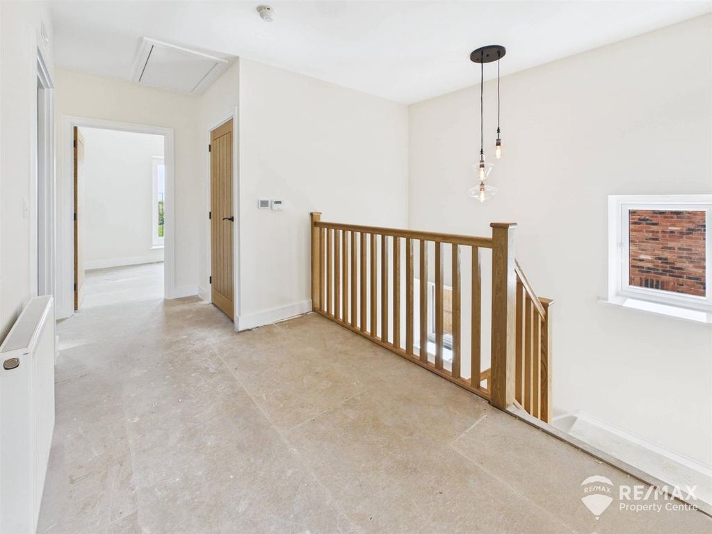 Additional image 13 of 5 bed detached house for saleOakley Gardens, Little Oakley, Harwich CO12