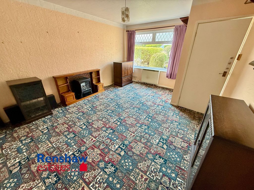 Property photo 2 of 9 L