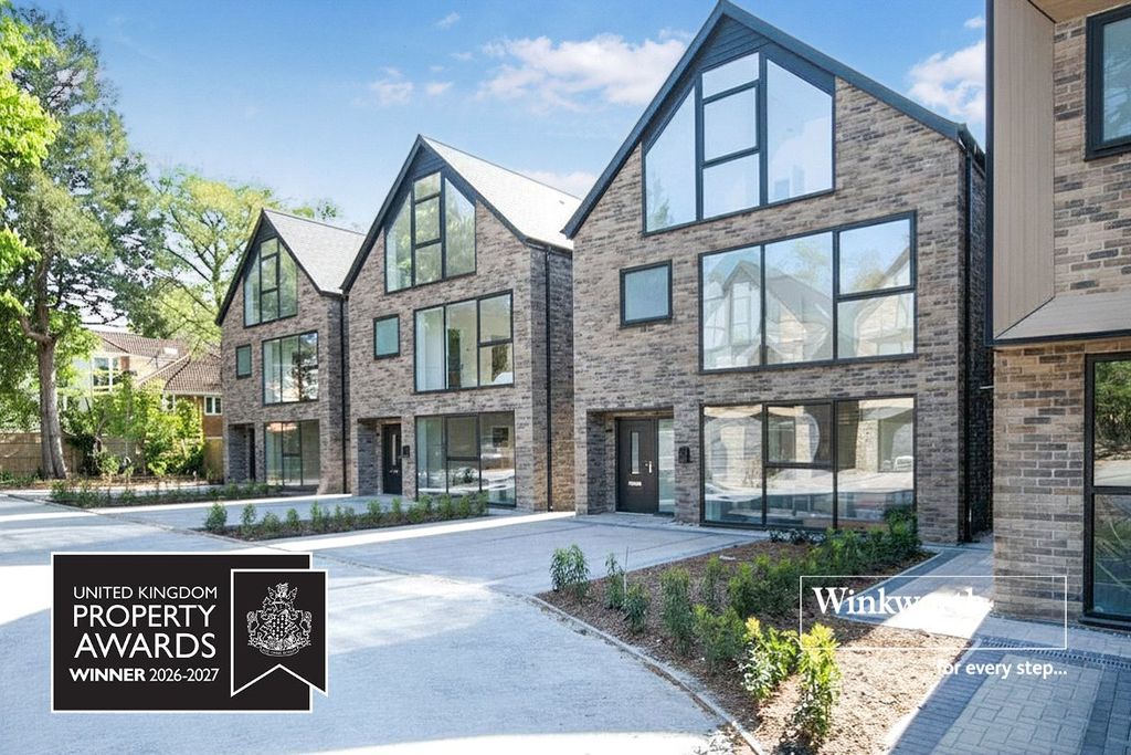 4 bed detached house for saleRingwood Road, Ferndown, Dorset BH22