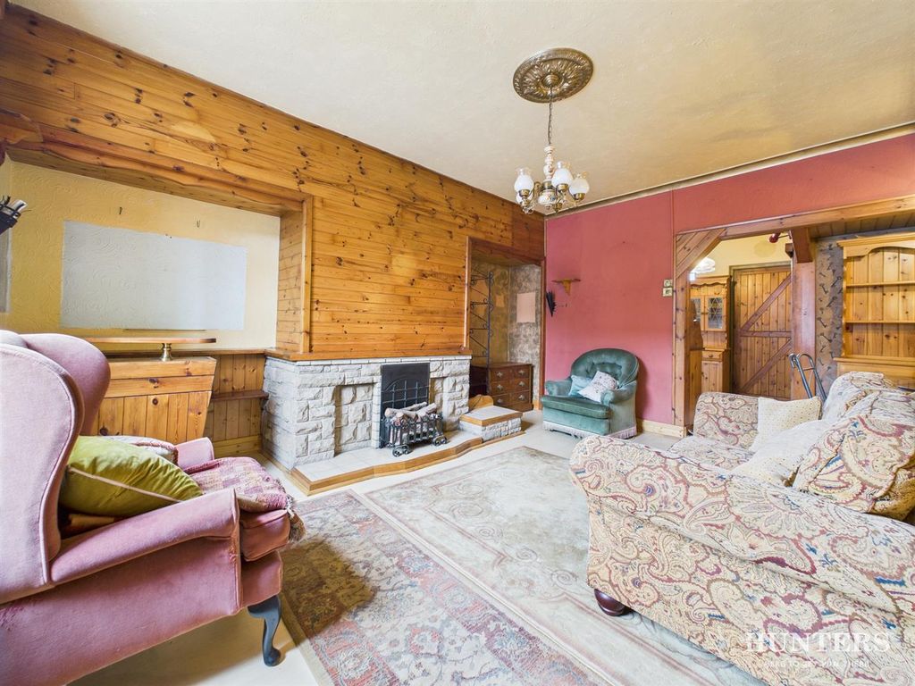 Property photo 3 of 17 Cam03792G0-Pr0306-Still001.Jpg