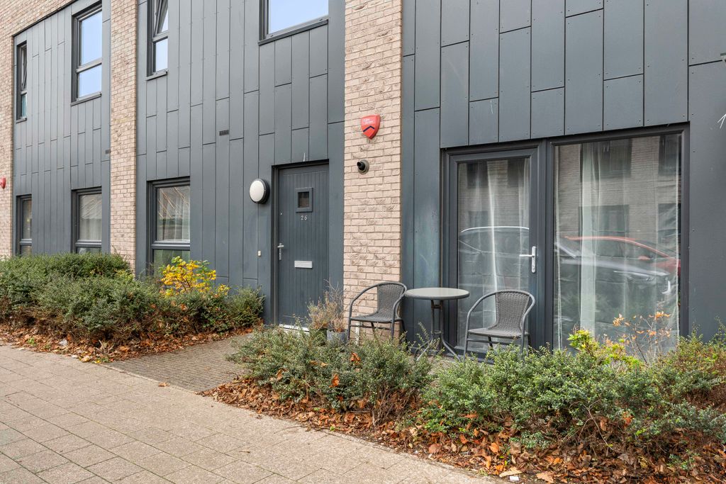 Property photo 2 of 22