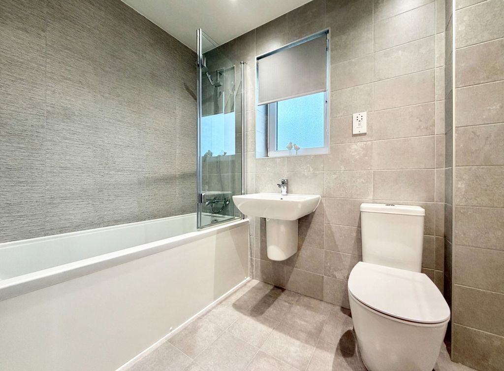 Additional image 18 of 3 bed terraced house for saleBenny Drive, Denny FK6