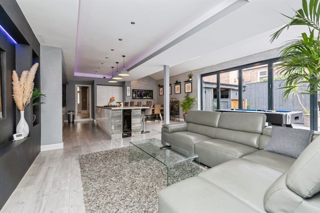 Property photo 2 of 24