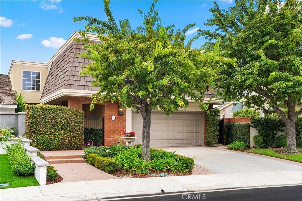 Property photo 2 of 28