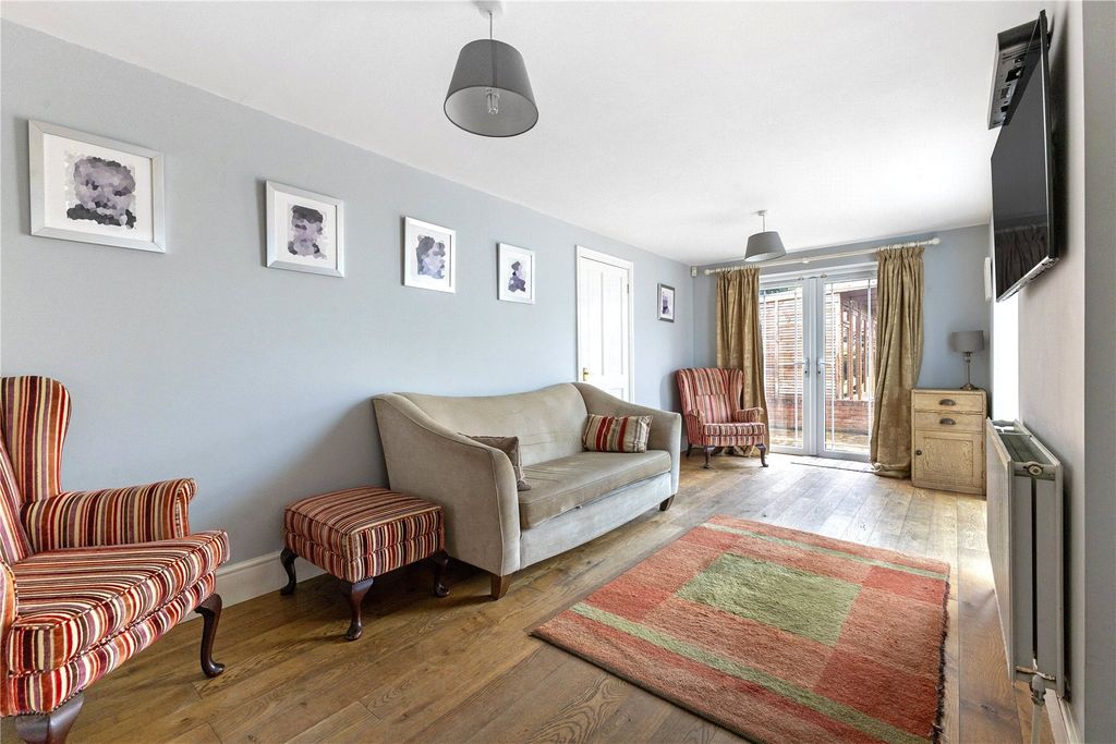 Property photo 2 of 25 Picture No. 02