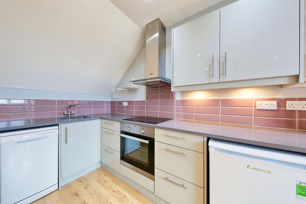 Property photo 1 of 9 55__Magdalen_Road_Image6_16118_4.Jpg