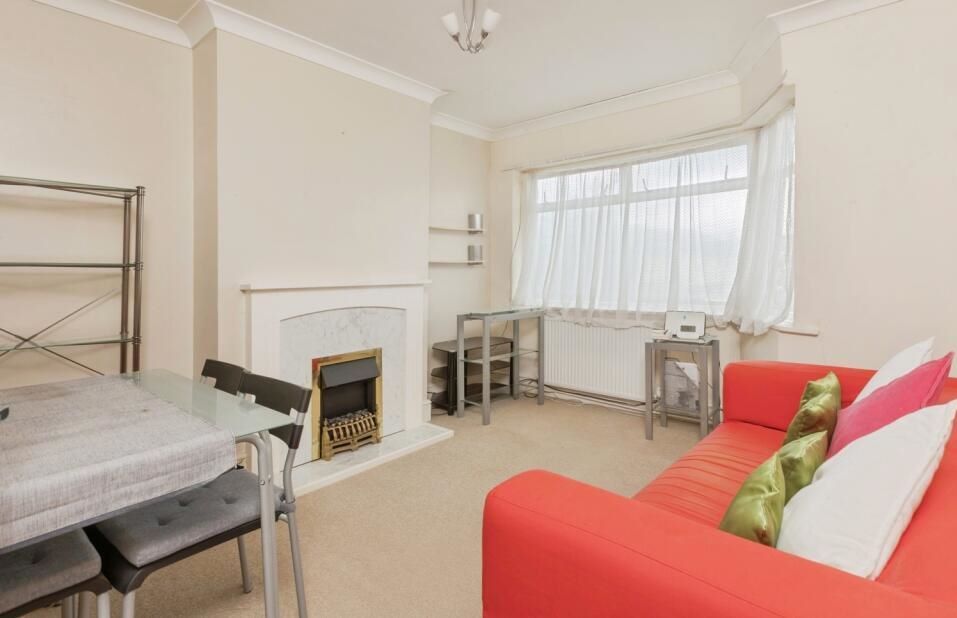 Property photo 2 of 7