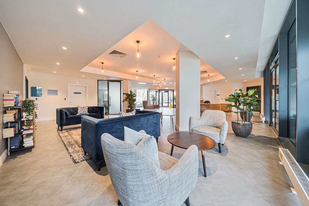 Property photo 3 of 22